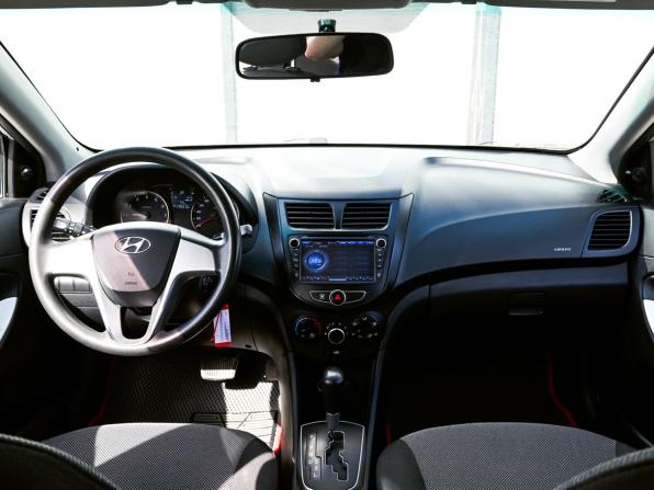 Hyundai Solaris I с пробегом 2011 года, цена 689 000 рублей, 175309 км, седан, Автокод Объявления