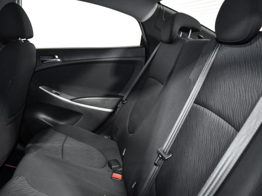 Hyundai Solaris I Санкт-Петербург  - изображение 12