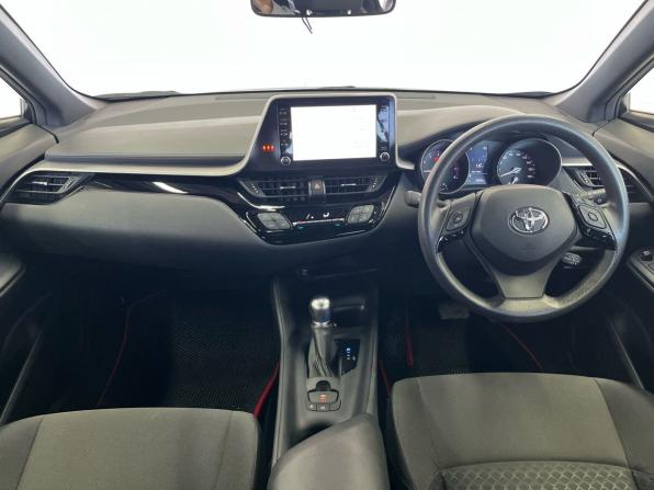 Toyota C-HR I Рестайлинг с пробегом 2020 года, цена 2 129 000 рублей, 27356 км, внедорожник, Автокод Объявления