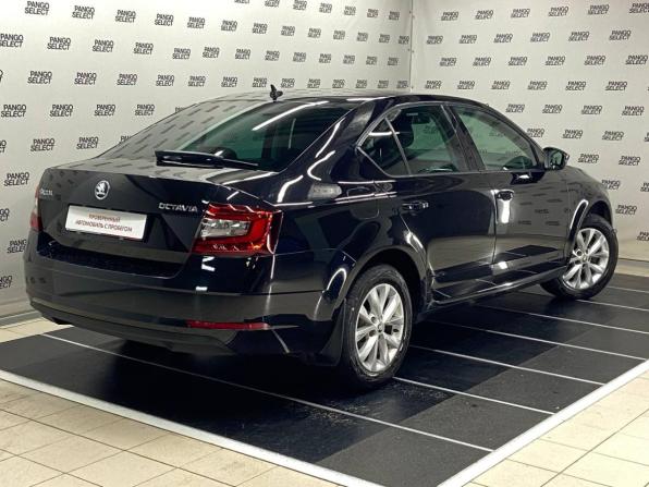 Skoda Octavia III (A7) Рестайлинг с пробегом 2018 года, цена 1 490 000 рублей, 167934 км, лифтбек, Автокод Объявления