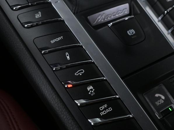 Porsche Macan I Рестайлинг 2 с пробегом 2021 года, цена 5 730 000 рублей, 53350 км, внедорожник, Автокод Объявления