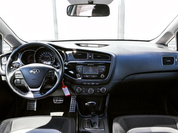 Kia Ceed II с пробегом 2014 года, цена 1 179 000 рублей, 181181 км, хэтчбек, Автокод Объявления