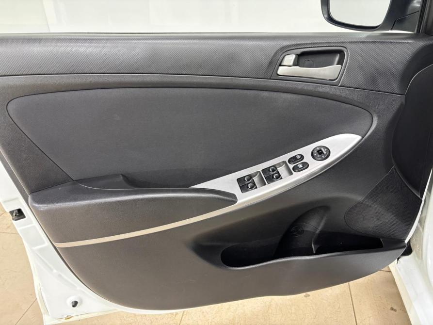 Hyundai Solaris I Рестайлинг Альметьевск  - изображение 9