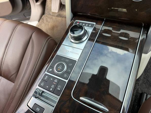 Land Rover Range Rover IV с пробегом 2017 года, цена 3 655 000 рублей, 241410 км, внедорожник, Автокод Объявления