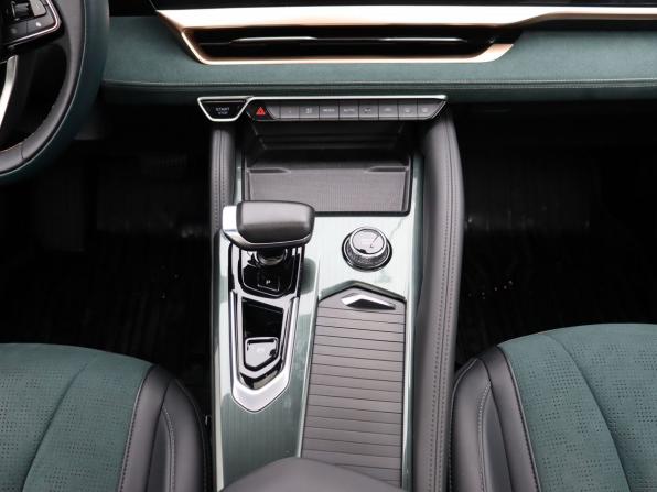 Geely Monjaro I с пробегом 2023 года, цена 3 150 000 рублей, 28500 км, внедорожник, Автокод Объявления