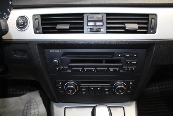 BMW 3 серии V (E90/E91/E92/E93) Рестайлинг с пробегом 2011 года, цена 999 000 рублей, 250000 км, седан, Автокод Объявления