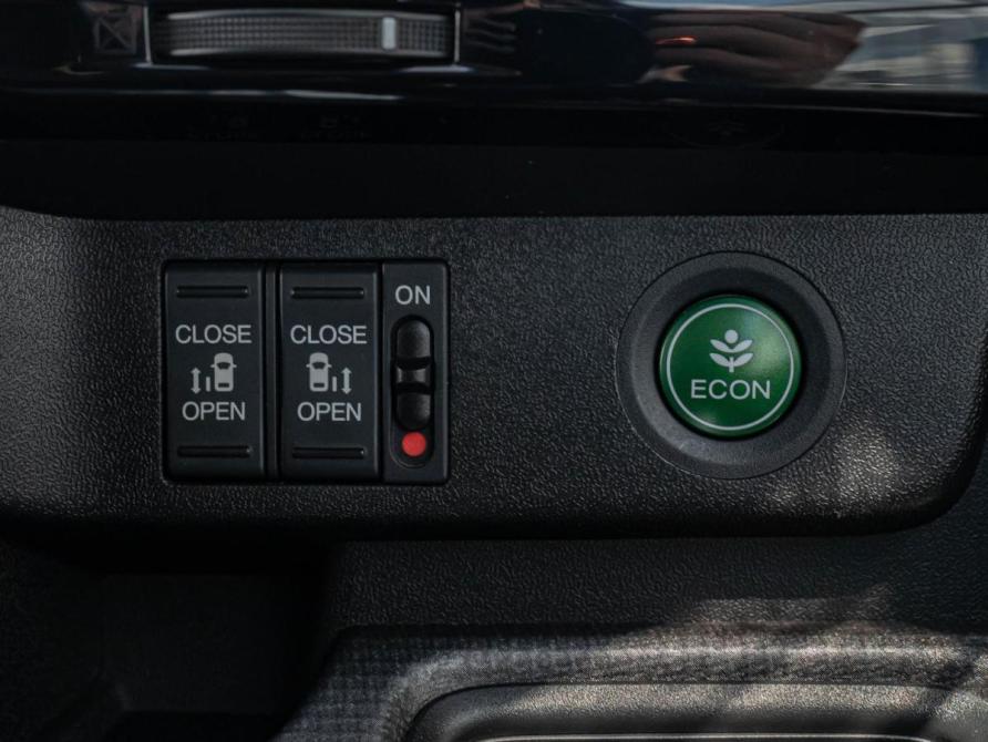 Honda Stepwgn V Рестайлинг Краснодар  - изображение 23