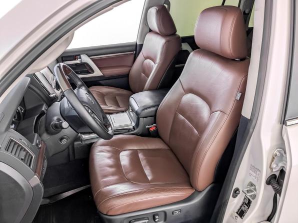 Toyota Land Cruiser 200 Series Рестайлинг 2 с пробегом 2016 года, цена 7 460 000 рублей, 84292 км, внедорожник, Автокод Объявления