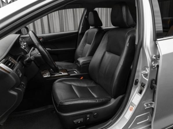 Toyota Camry VII (XV50) Рестайлинг 2 с пробегом 2017 года, цена 2 400 000 рублей, 121776 км, седан, Автокод Объявления