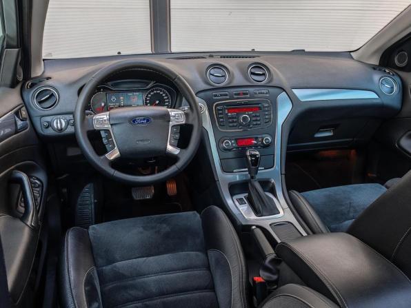 Ford Mondeo IV Рестайлинг с пробегом 2010 года, цена 990 000 рублей, 90274 км, седан, Автокод Объявления