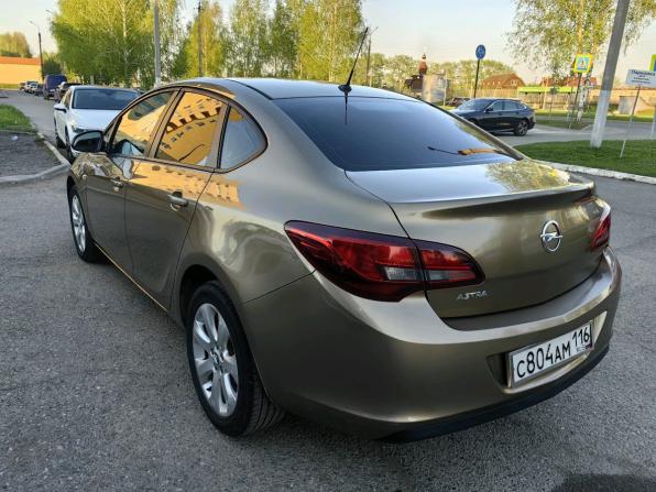 Opel Astra J Рестайлинг с пробегом 2013 года, цена 649 900 рублей, 234000 км, седан, Автокод Объявления