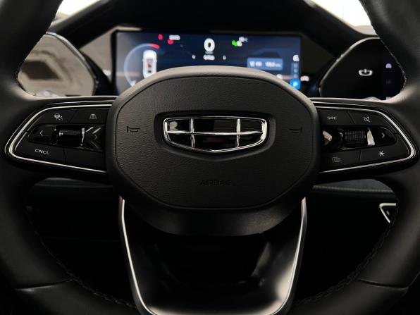 Geely Monjaro I с пробегом 2023 года, цена 3 240 000 рублей, 57600 км, внедорожник, Автокод Объявления