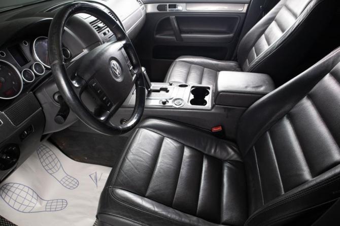 Volkswagen Touareg I с пробегом 2005 года, цена 1 049 000 рублей, 225000 км, внедорожник, Автокод Объявления