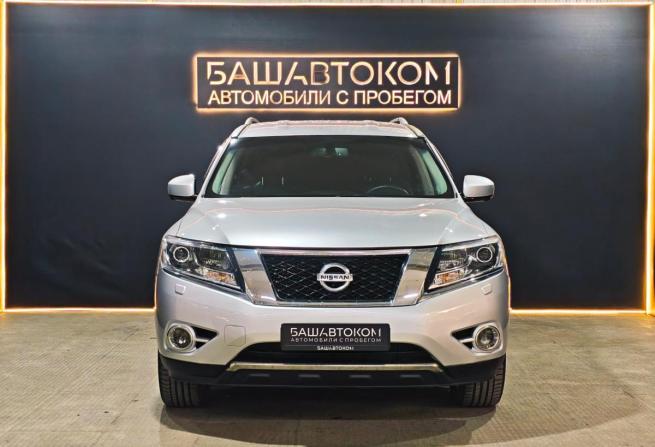 Nissan Pathfinder IV с пробегом 2015 года, цена 1 935 000 рублей, 142845 км, внедорожник, Автокод Объявления