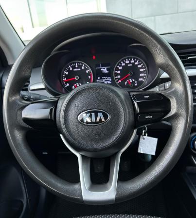 Kia Rio IV с пробегом 2018 года, цена 1 250 000 рублей, 76276 км, седан, Автокод Объявления