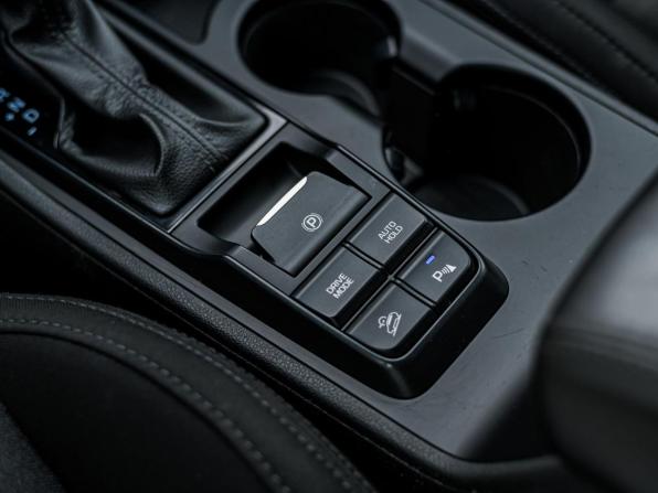 Hyundai Tucson III Рестайлинг с пробегом 2019 года, цена 1 575 000 рублей, 243118 км, внедорожник, Автокод Объявления