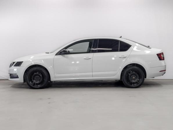 Skoda Octavia III (A7) Рестайлинг с пробегом 2017 года, цена 1 515 000 рублей, 97857 км, лифтбек, Автокод Объявления
