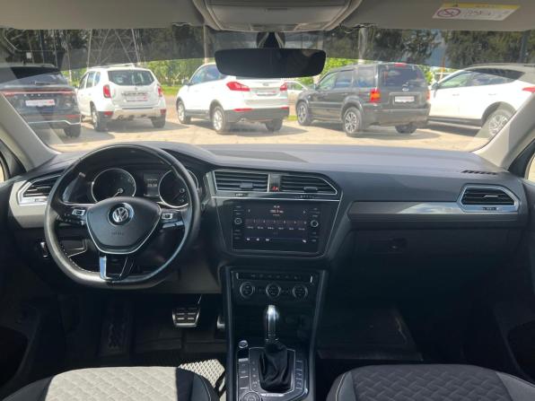 Volkswagen Tiguan II с пробегом 2018 года, цена 2 824 500 рублей, 111847 км, внедорожник, Автокод Объявления