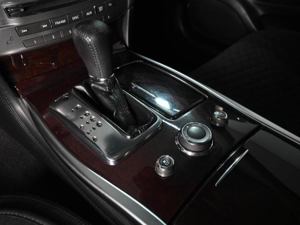 Infiniti M IV с пробегом 2013 года, цена 1 599 000 рублей, 270967 км, седан, Автокод Объявления