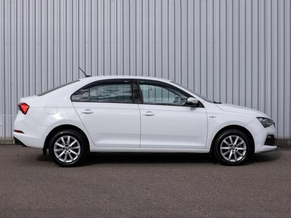 Skoda Rapid II с пробегом 2021 года, цена 1 449 000 рублей, 116382 км, лифтбек, Автокод Объявления