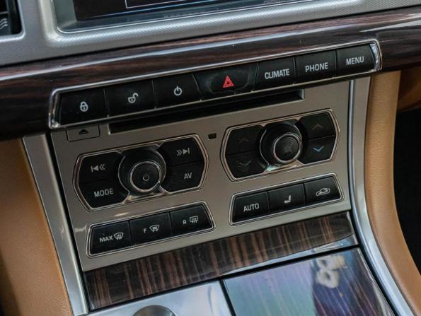 Jaguar XF I Рестайлинг с пробегом 2013 года, цена 1 190 000 рублей, 226611 км, седан, Автокод Объявления
