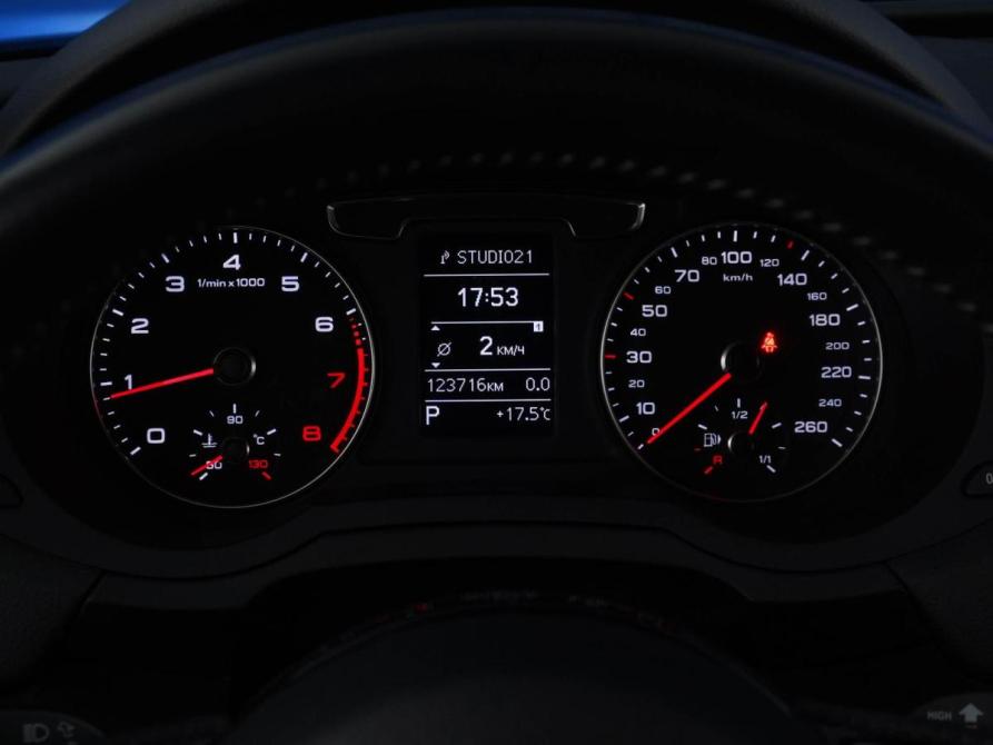 Audi Q3 I (8U) Рестайлинг Москва  - изображение 24