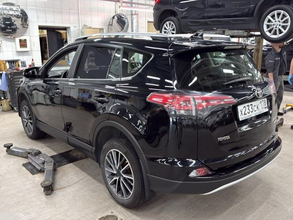 Toyota RAV4 IV (XA40) Рестайлинг с пробегом 2017 года, цена 2 299 000 рублей, 154306 км, внедорожник, Автокод Объявления