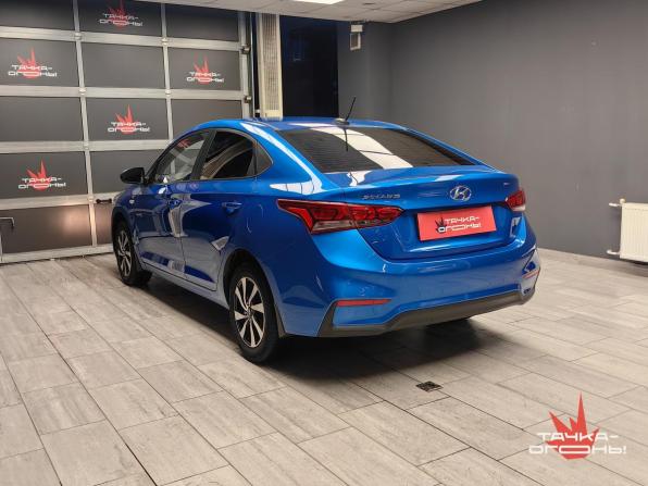 Hyundai Solaris II с пробегом 2017 года, цена 948 000 рублей, 62000 км, седан, Автокод Объявления