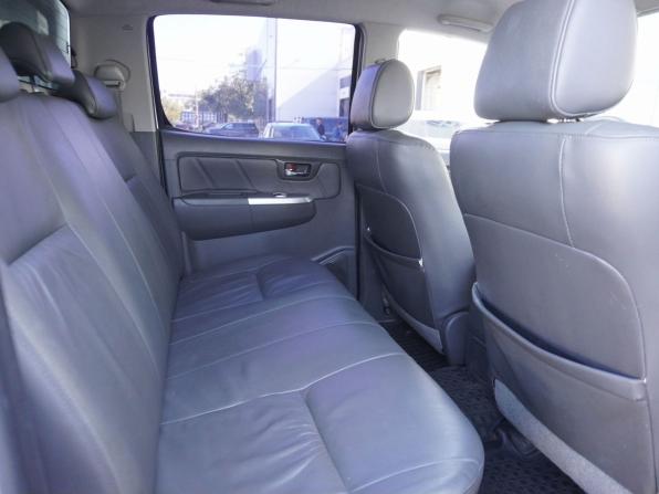 Toyota Hilux VII Рестайлинг с пробегом 2013 года, цена 2 160 000 рублей, 246565 км, offers.body_type.unknown, Автокод Объявления
