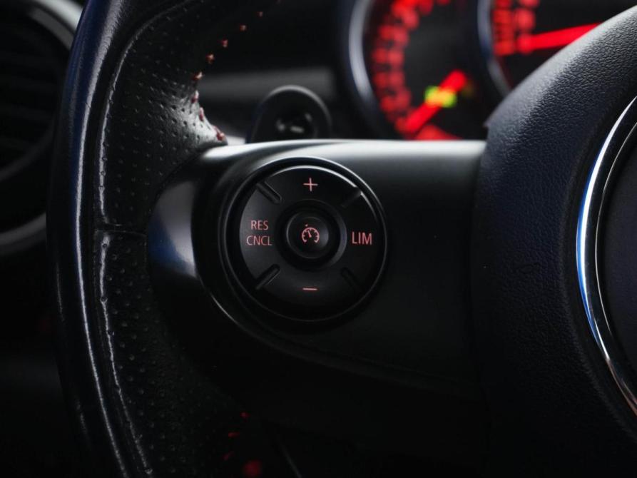 Mini Hatch III (F55/F56) Рестайлинг Москва  - изображение 12