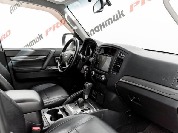 Mitsubishi Pajero IV Рестайлинг 1 с пробегом 2011 года, цена 1 980 000 рублей, 197581 км, внедорожник, Автокод Объявления