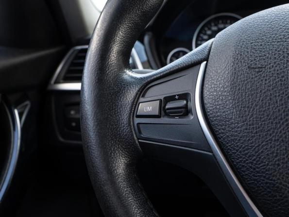 BMW 3 серии VI (F3x) Рестайлинг с пробегом 2016 года, цена 1 675 000 рублей, 157977 км, седан, Автокод Объявления