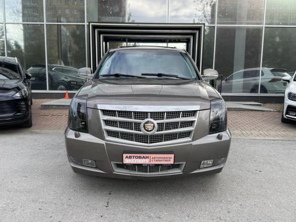 Cadillac Escalade III с пробегом 2013 года, цена 1 899 000 рублей, 265535 км, внедорожник, Автокод Объявления