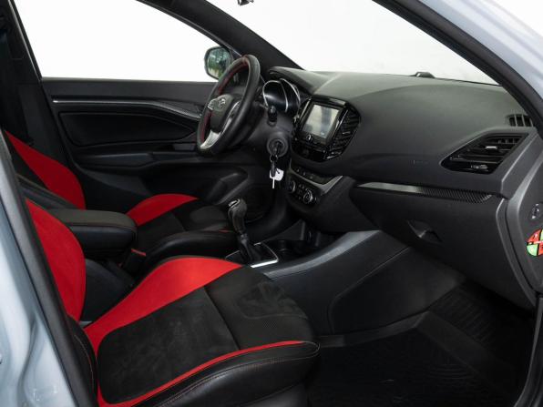 Lada (ВАЗ) Vesta I с пробегом 2019 года, цена 1 144 000 рублей, 125000 км, седан, Автокод Объявления