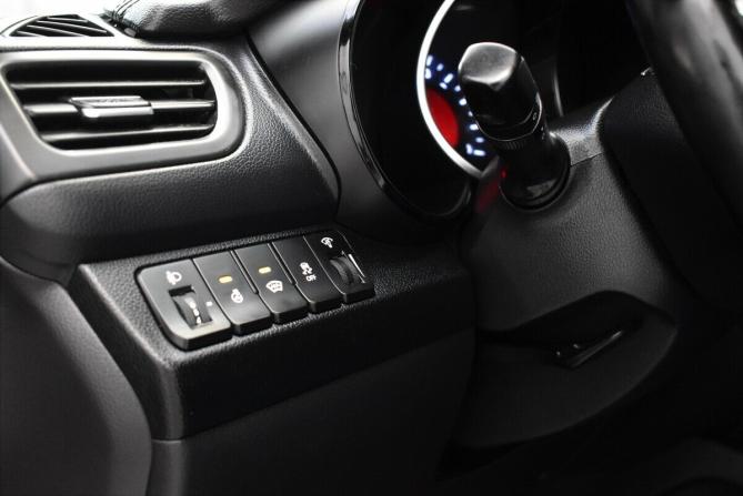 Kia Rio III Рестайлинг с пробегом 2017 года, цена 1 020 000 рублей, 169549 км, хэтчбек, Автокод Объявления
