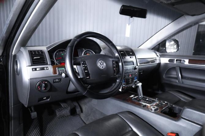 Volkswagen Touareg I Рестайлинг с пробегом 2007 года, цена 749 000 рублей, 294491 км, внедорожник, Автокод Объявления