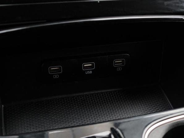 Kia Carnival IV с пробегом 2020 года, цена 3 899 000 рублей, 80100 км, минивэн, Автокод Объявления