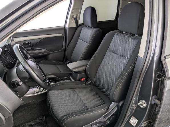 Mitsubishi Outlander III Рестайлинг 2 с пробегом 2018 года, цена 1 800 000 рублей, 156155 км, внедорожник, Автокод Объявления