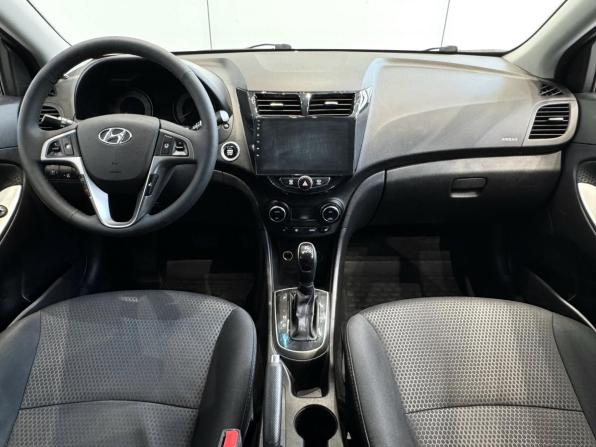 Hyundai Solaris I Рестайлинг с пробегом 2015 года, цена 1 085 000 рублей, 158249 км, хэтчбек, Автокод Объявления