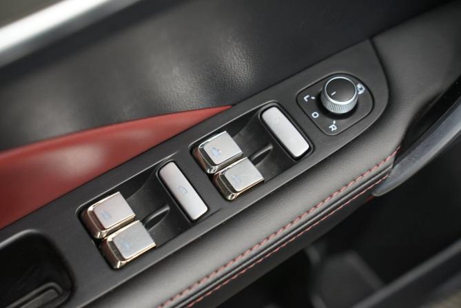 Geely Coolray I с пробегом 2023 года, цена 1 945 000 рублей, 63413 км, внедорожник, Автокод Объявления