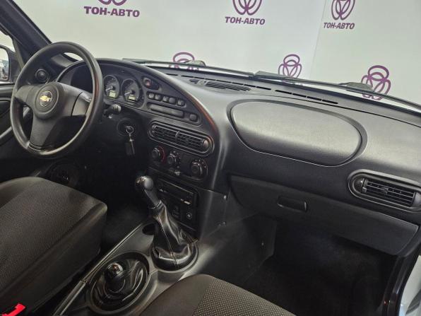 Chevrolet Niva I Рестайлинг с пробегом 2015 года, цена 597 000 рублей, 140000 км, внедорожник, Автокод Объявления