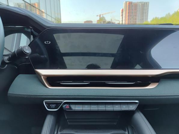 Geely Monjaro I с пробегом 2023 года, цена 3 299 000 рублей, 53222 км, внедорожник, Автокод Объявления