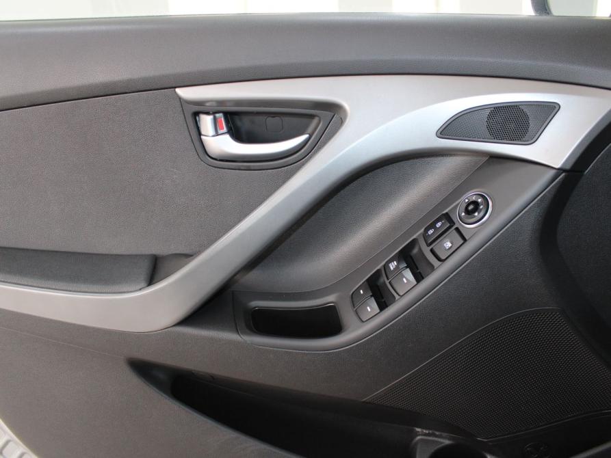 Hyundai Elantra V (MD) Старый Оскол  - изображение 12
