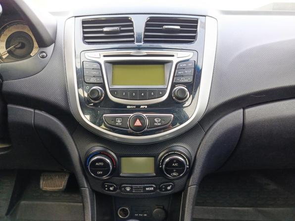 Hyundai Solaris I с пробегом 2013 года, цена 794 000 рублей, 163557 км, седан, Автокод Объявления