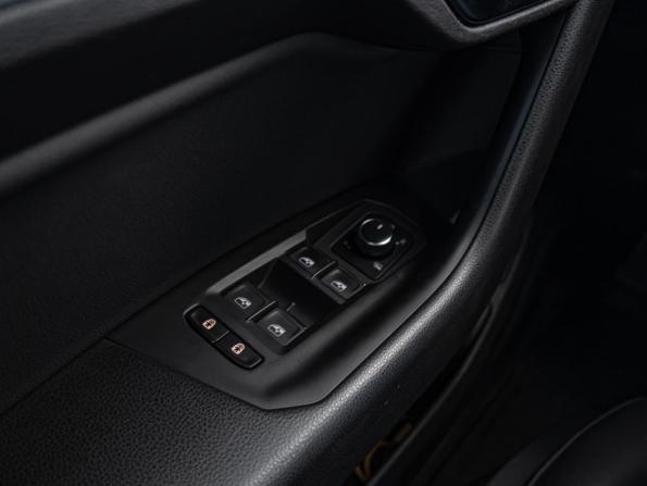 Volkswagen Touareg III с пробегом 2018 года, цена 4 110 000 рублей, 129288 км, внедорожник, Автокод Объявления