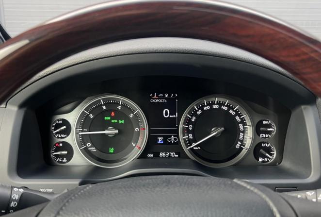 Toyota Land Cruiser 200 Series Рестайлинг 2 с пробегом 2020 года, цена 8 690 000 рублей, 86370 км, внедорожник, Автокод Объявления