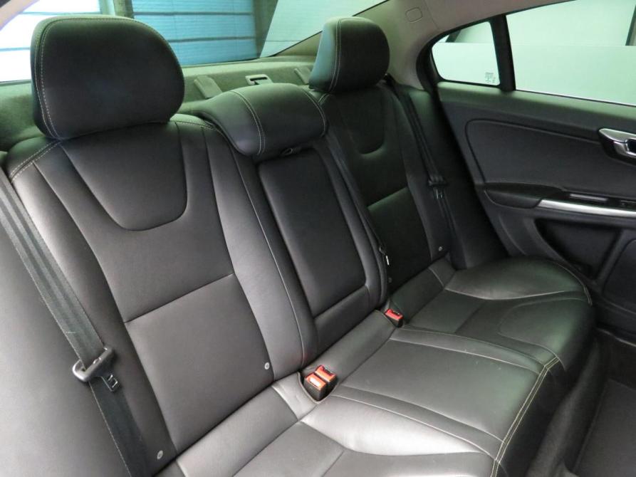 Volvo S60 II Рестайлинг Санкт-Петербург  - изображение 16