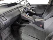 Toyota Prius III Рестайлинг (XW30) Екатеринбург  - изображение 28