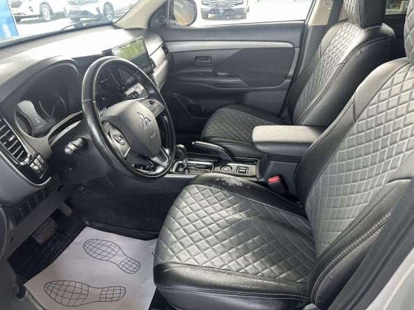 Mitsubishi Outlander III Рестайлинг 2 с пробегом 2017 года, цена 1 690 000 рублей, 156200 км, внедорожник, Автокод Объявления