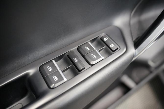Geely Atlas I с пробегом 2018 года, цена 1 590 000 рублей, 175290 км, внедорожник, Автокод Объявления